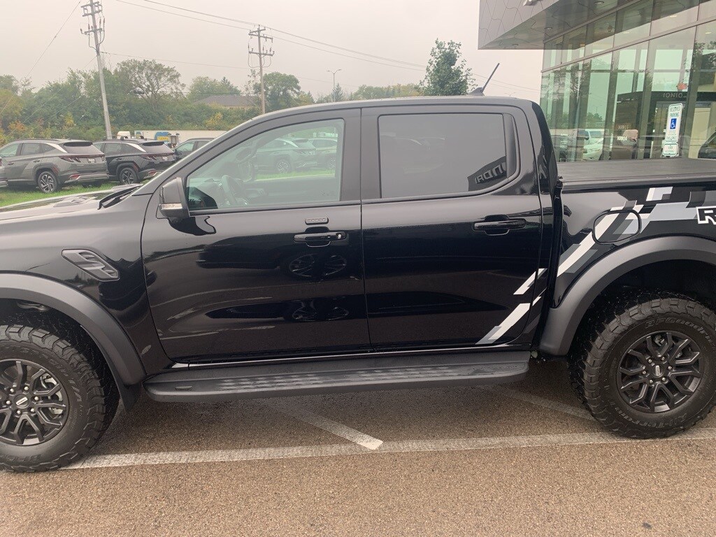 2024 Ford Ranger Raptor photo 2