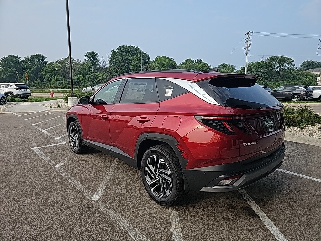 2025 Hyundai Tucson Limited photo 3