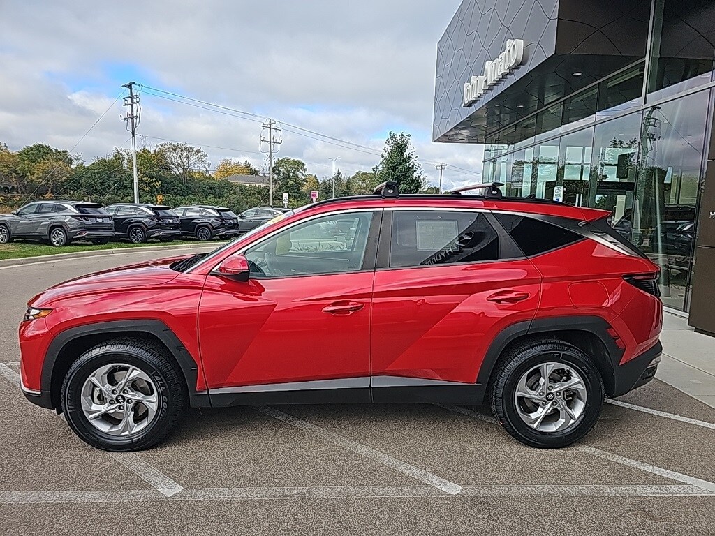 2022 Hyundai Tucson SEL photo 2