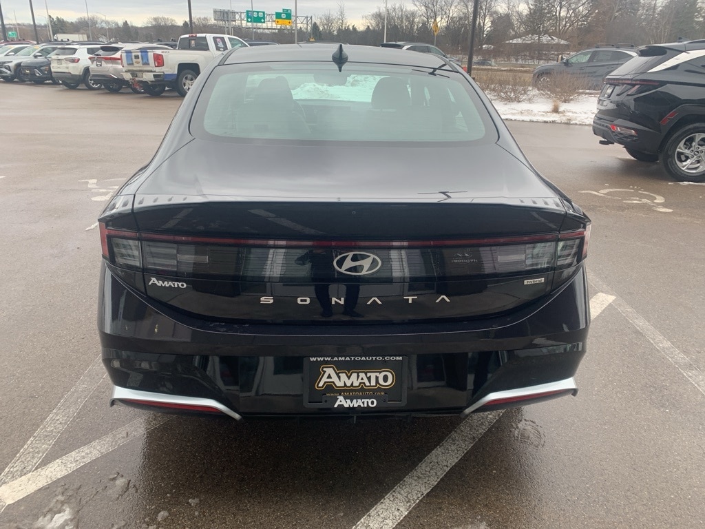 Certified 2025 Hyundai Sonata Hybrid SEL Sedan