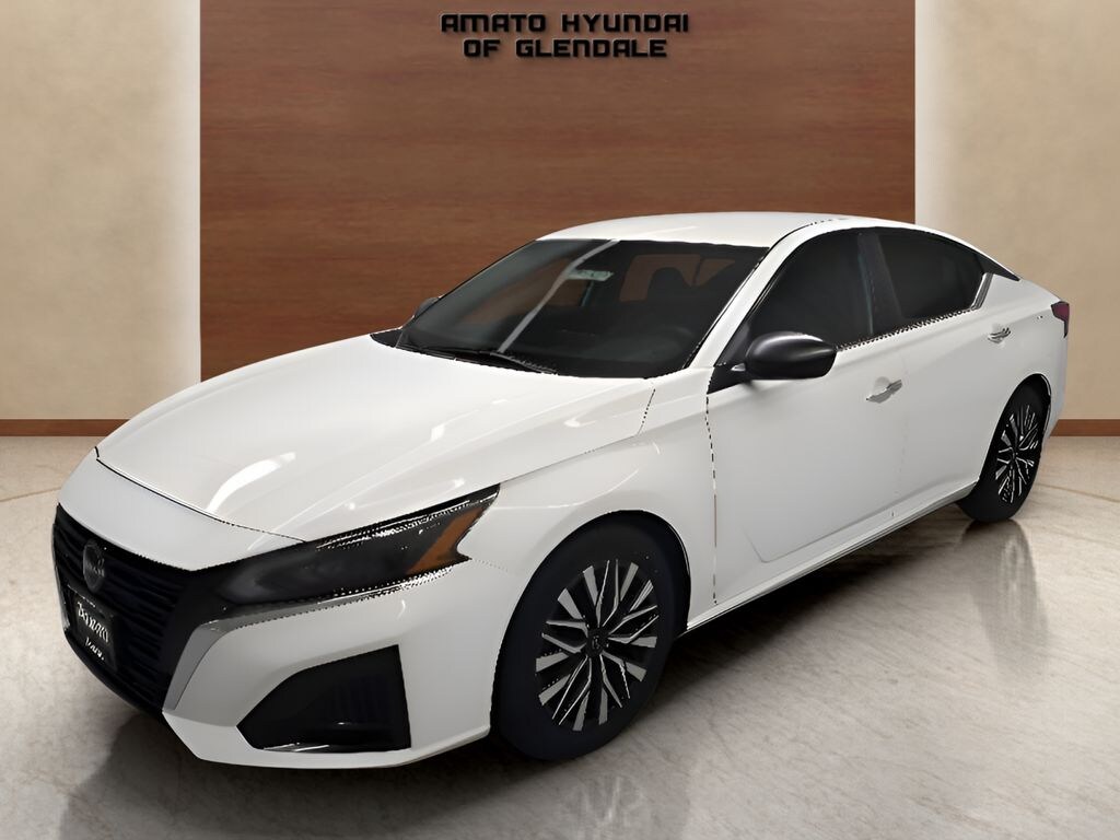Used 2025 Nissan Altima SV Sedan