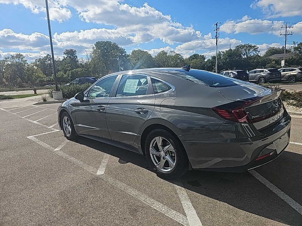 2023 Hyundai Sonata SE photo 3