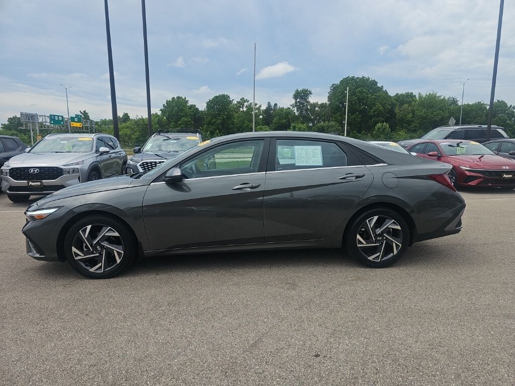 Used 2024 Hyundai Elantra SEL Sedan