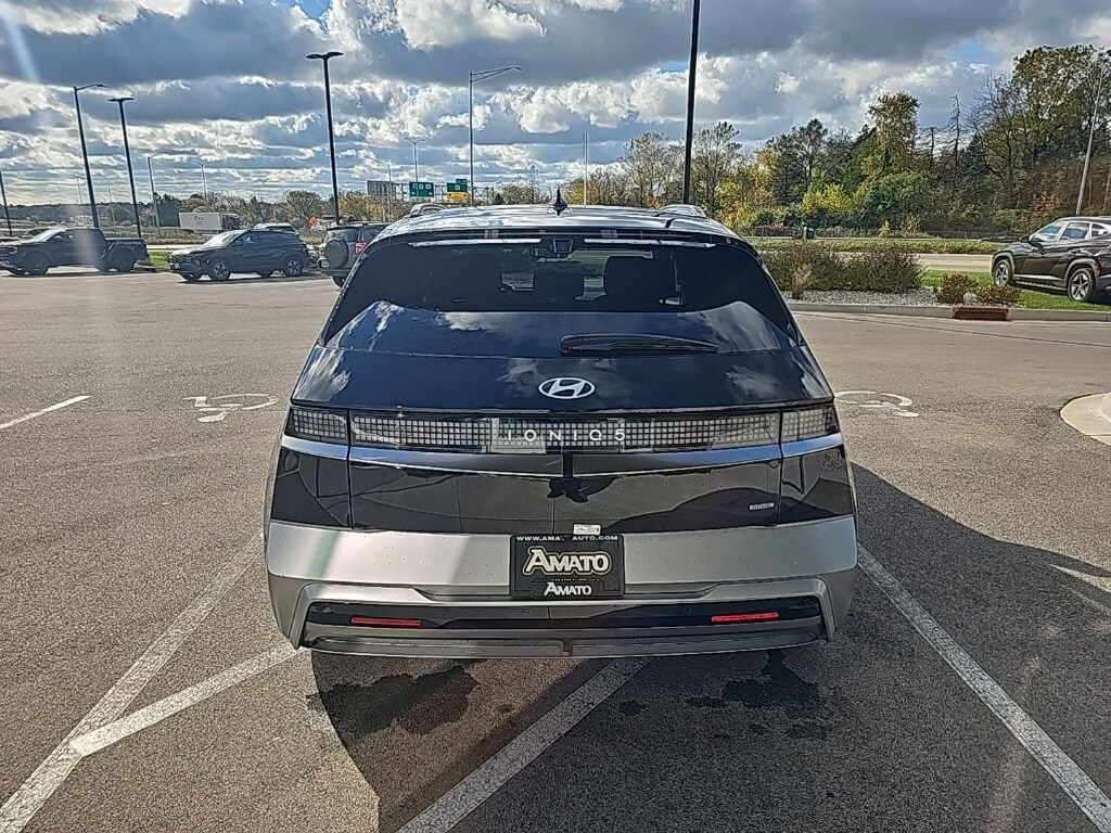 2026 Hyundai Ioniq 5 Limited photo 3
