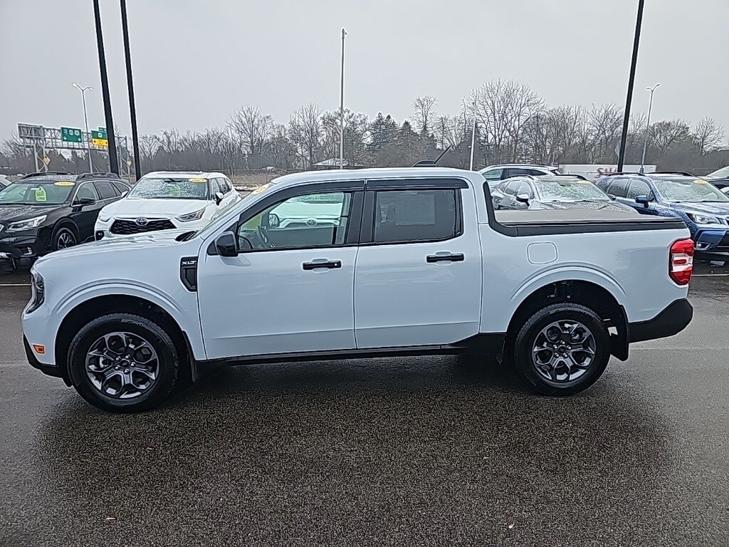 2025 Ford Maverick XLT photo 2