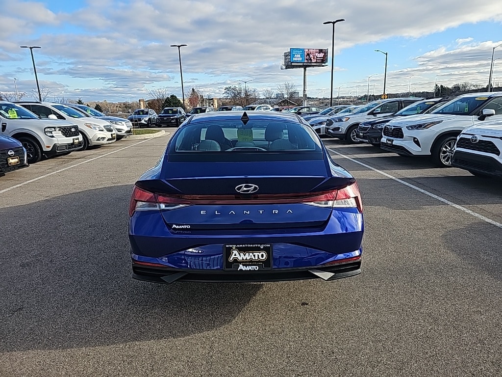 Certified 2023 Hyundai Elantra SE Sedan