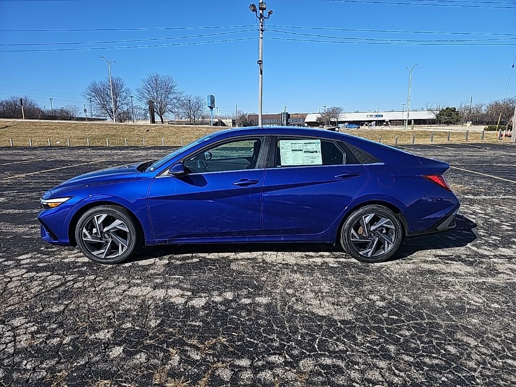 New 2026 Hyundai Elantra Limited Sedan