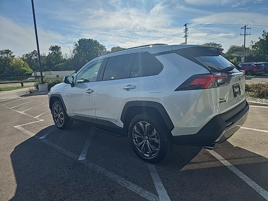 2024 Toyota RAV4 Hybrid Limited photo 3