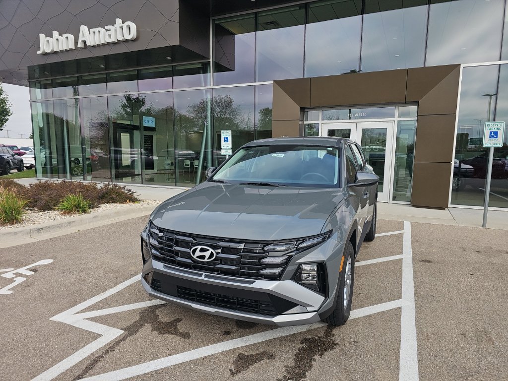 2026 Hyundai Tucson SE SUV