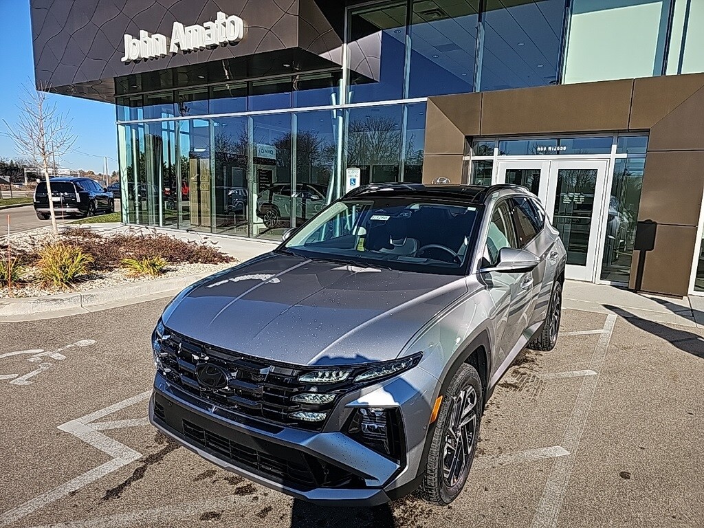 New 2026 Hyundai Tucson Hybrid Limited SUV