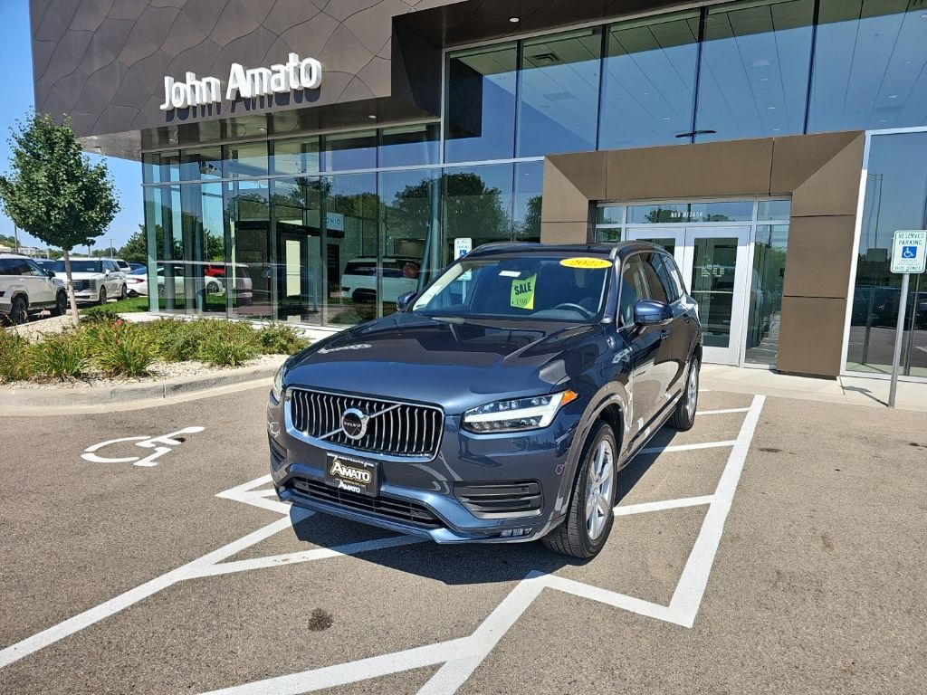 2022 Volvo XC90