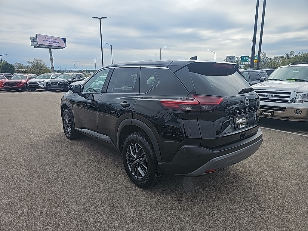 Used 2023 Nissan Rogue S SUV
