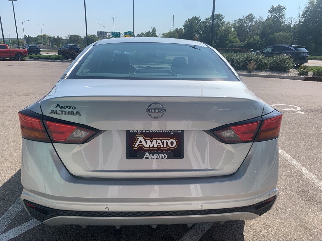 2024 Nissan Altima 2.5 S photo 4