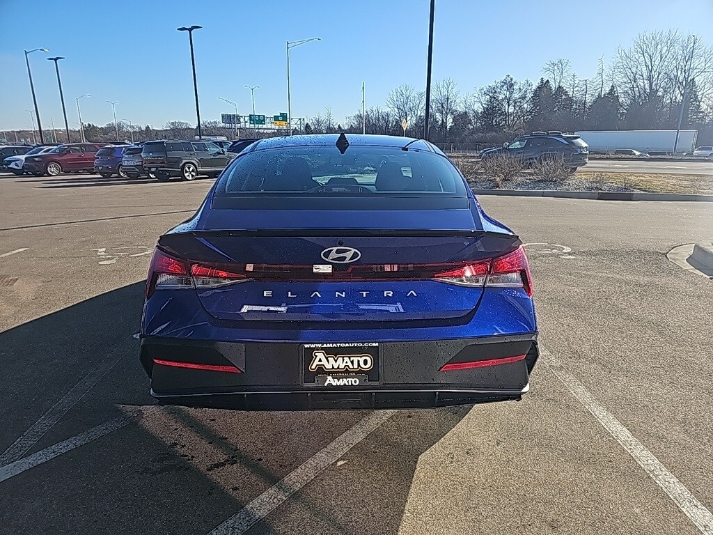 New 2026 Hyundai Elantra SEL Sport Sedan