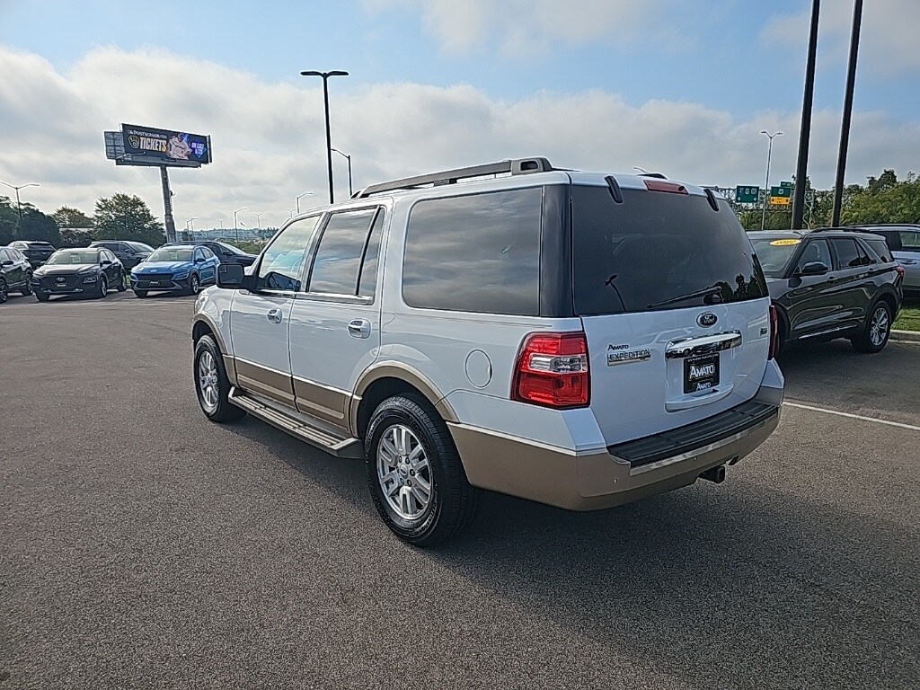 2013 Ford Expedition XLT King Ranch photo 2