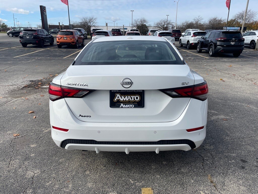 2024 Nissan Sentra SV photo 4