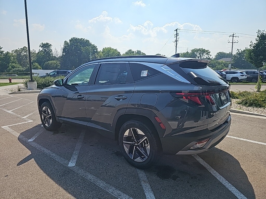 2025 Hyundai Tucson SEL photo 3