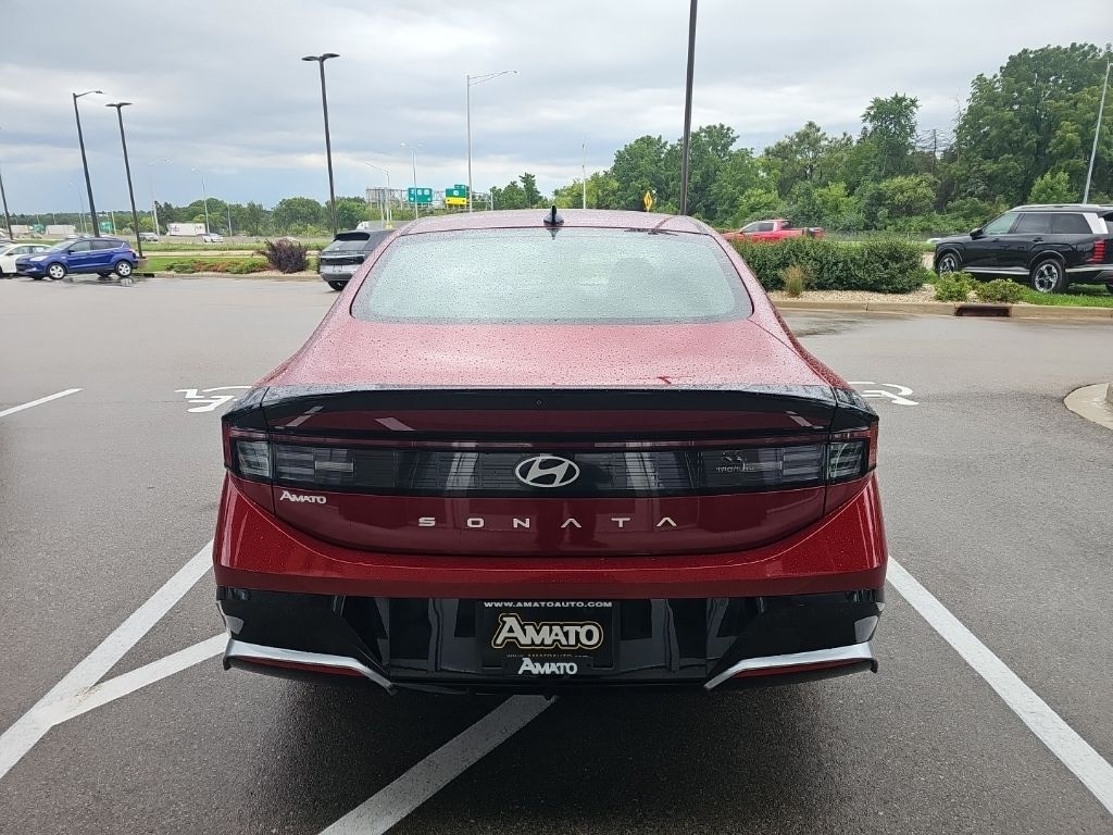 Certified 2025 Hyundai Sonata SEL Sedan