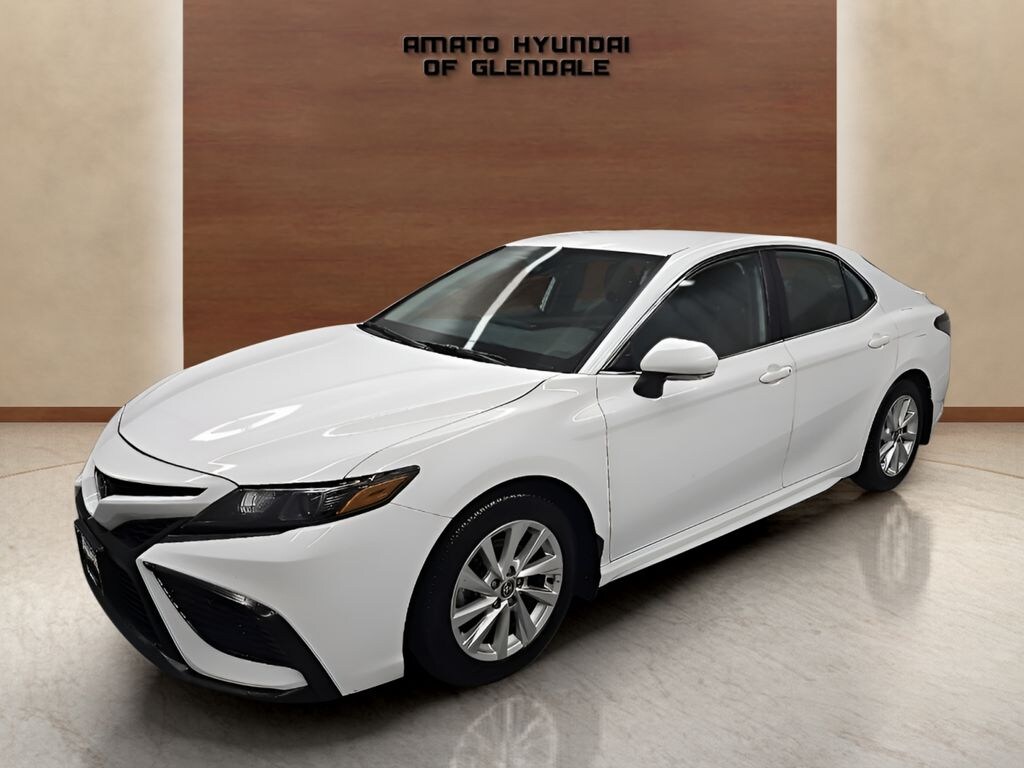 Used 2024 Toyota Camry SE Sedan