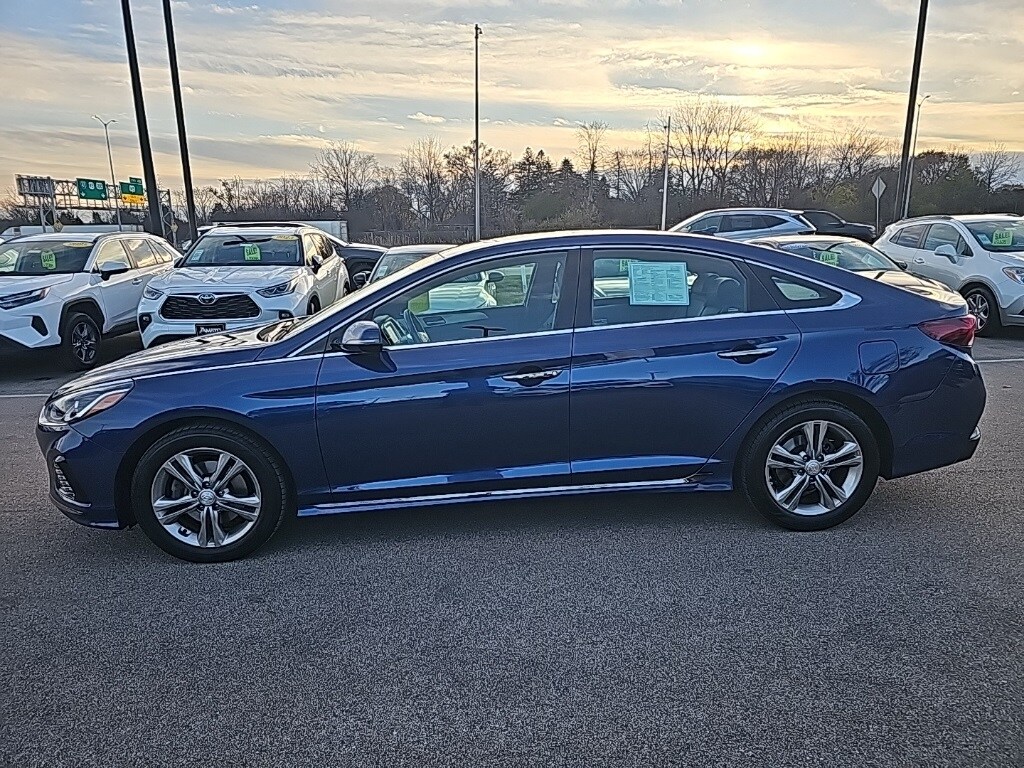 2019 Hyundai Sonata Sport photo 2
