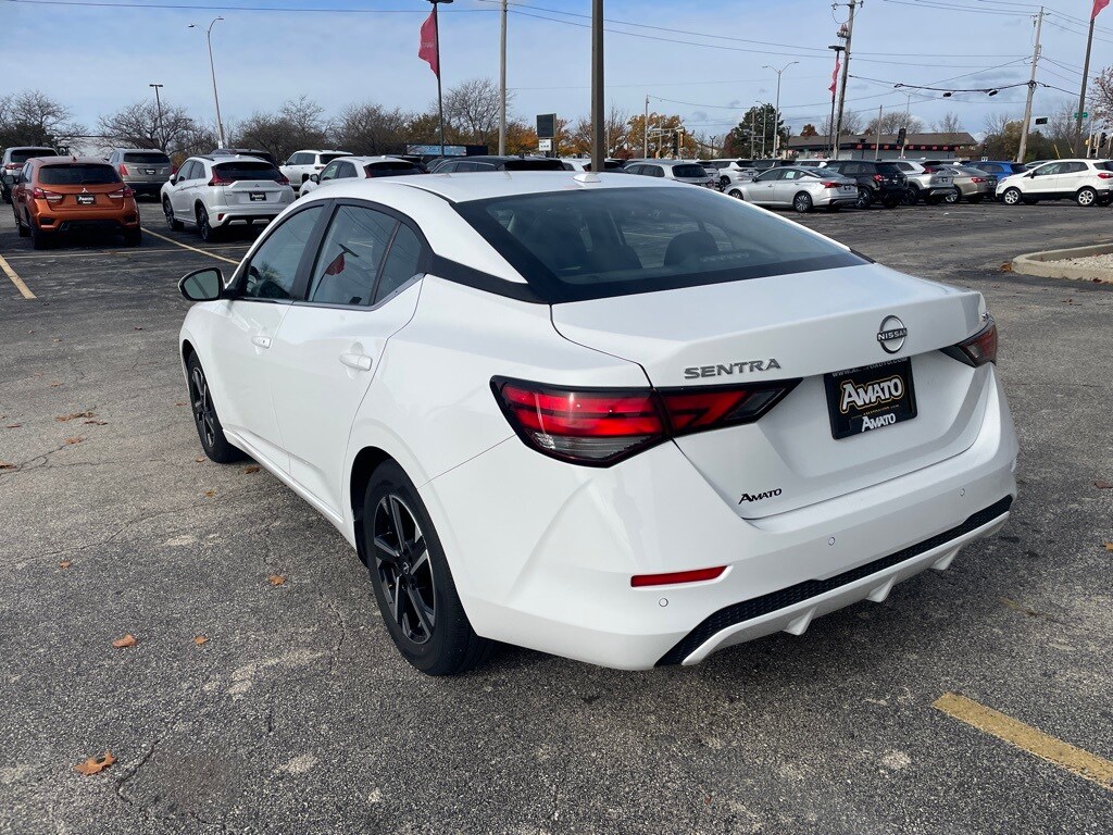 2024 Nissan Sentra SV photo 3