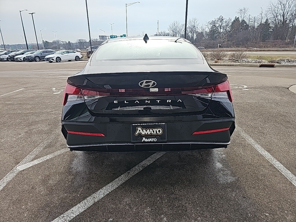 New 2026 Hyundai Elantra SEL Sport Sedan