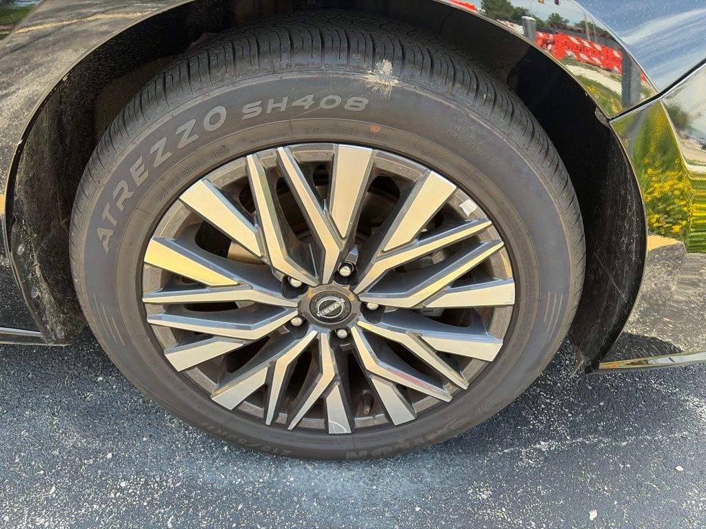 2025 Nissan Altima SV - Photo 32