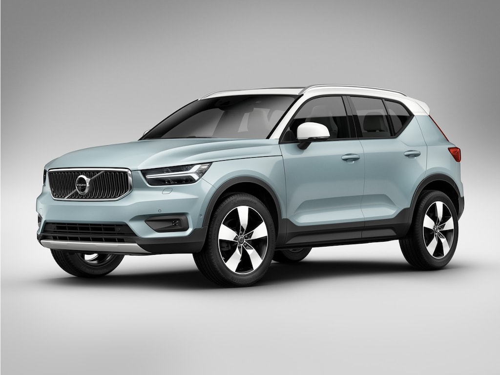 Used 2022 Volvo XC40 T5 AWD Momentum SUV