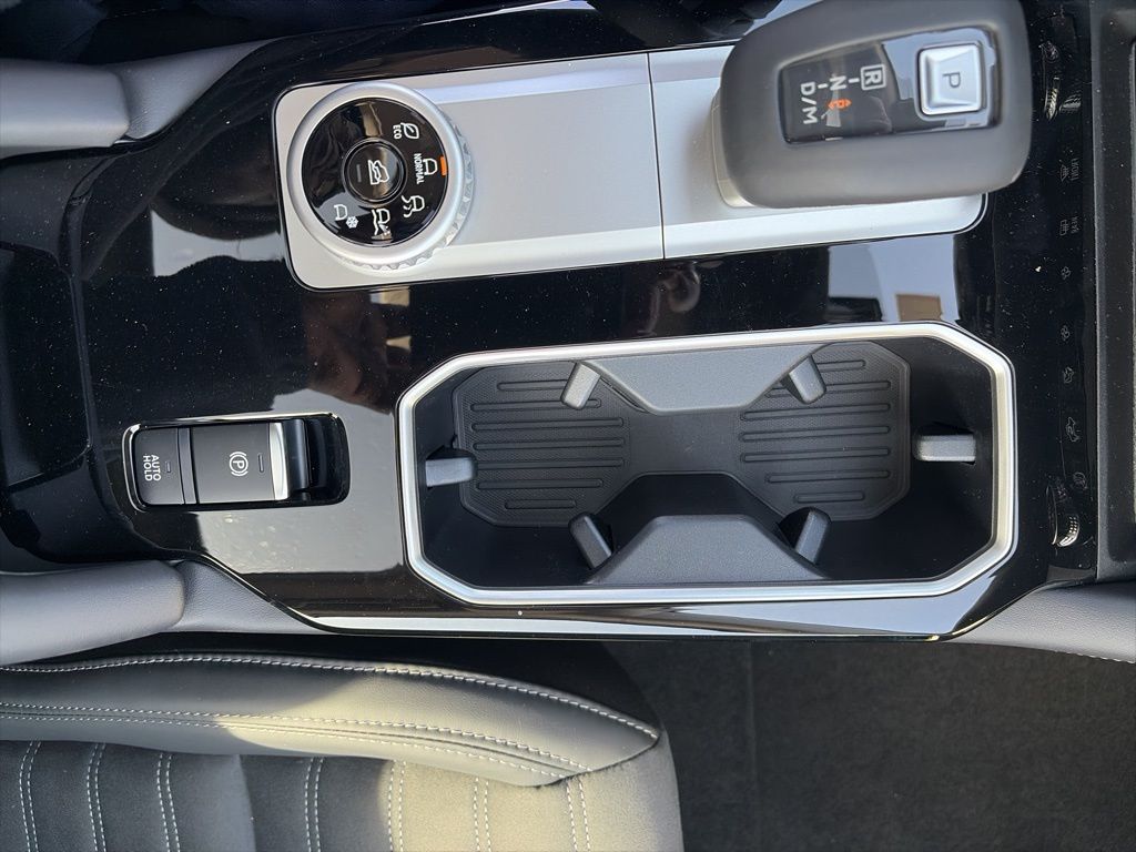 2026 Mitsubishi Outlander SE - Photo 25