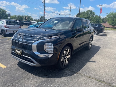 2025 Mitsubishi Outlander SE SUV