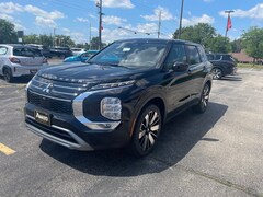 2025 Mitsubishi Outlander SE SUV