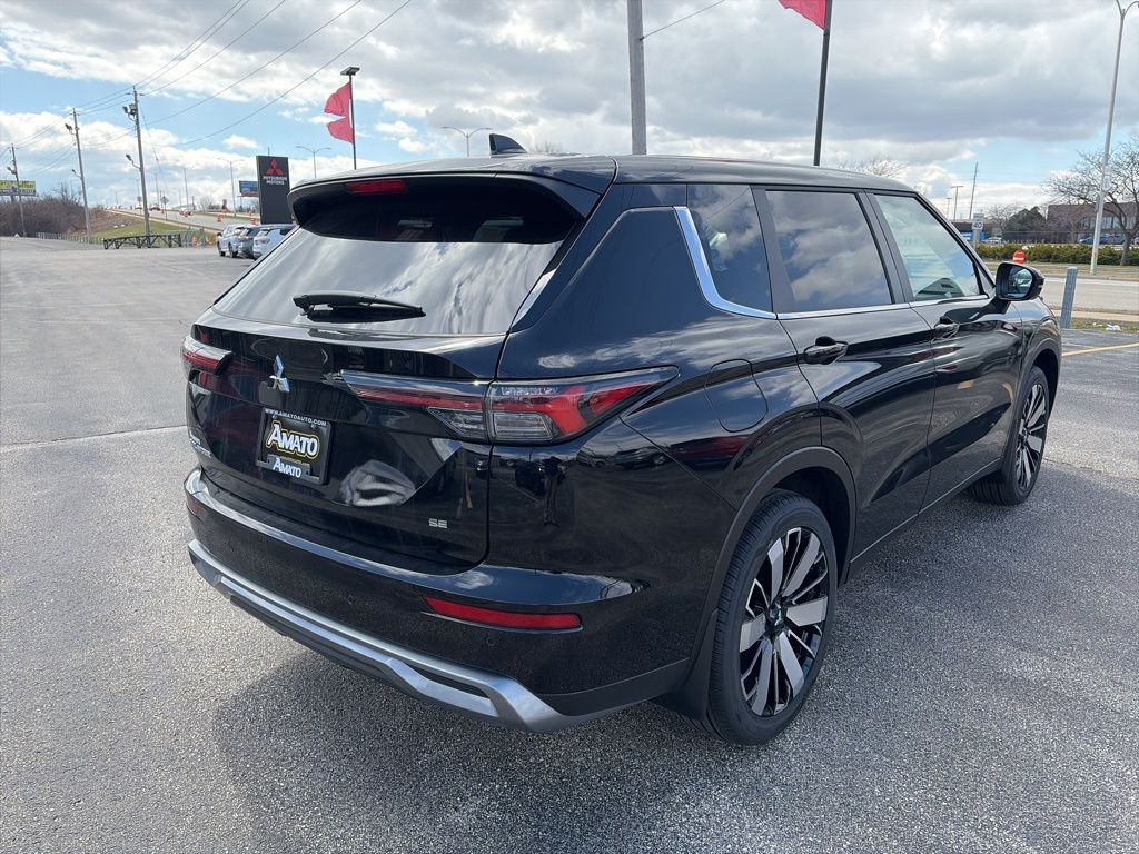 2026 Mitsubishi Outlander SE - Photo 8