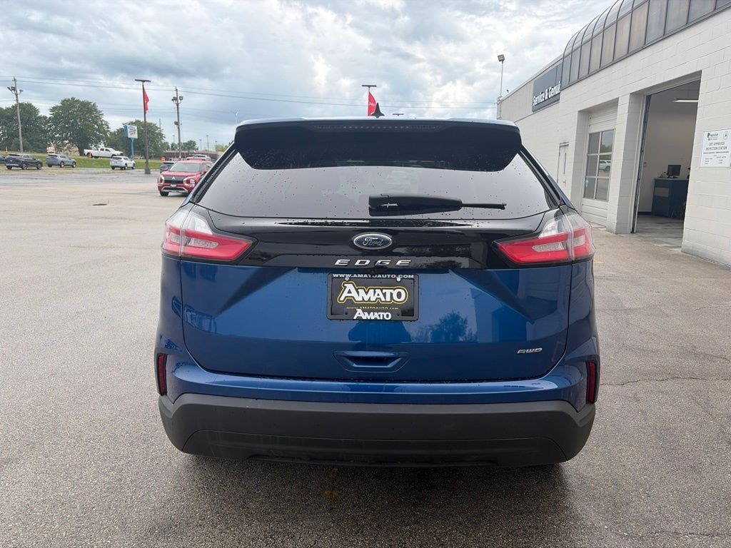 Used 2024 Ford Edge SE SUV