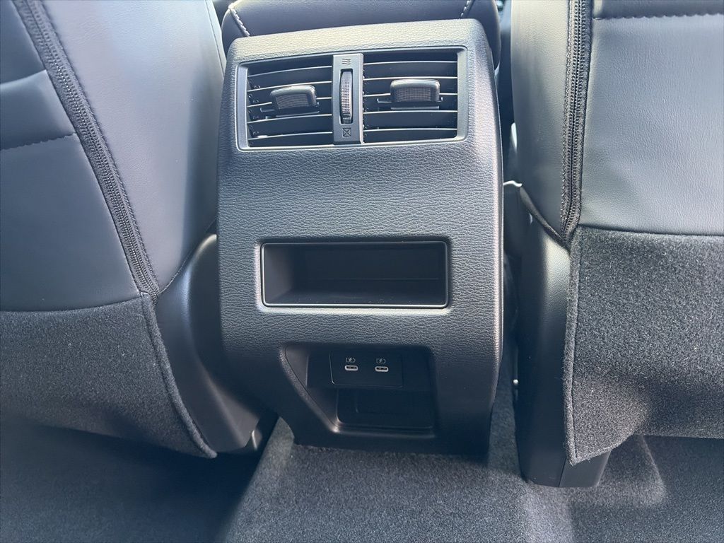 2026 Mitsubishi Outlander SE - Photo 16