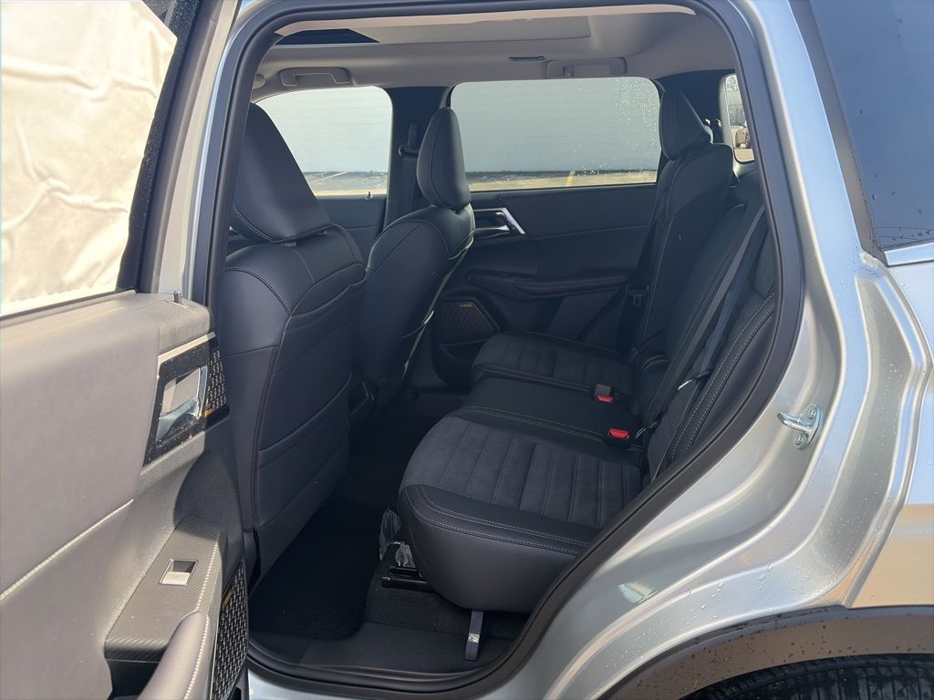 2026 Mitsubishi Outlander SE - Photo 19