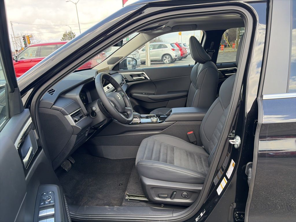 2026 Mitsubishi Outlander SE - Photo 21