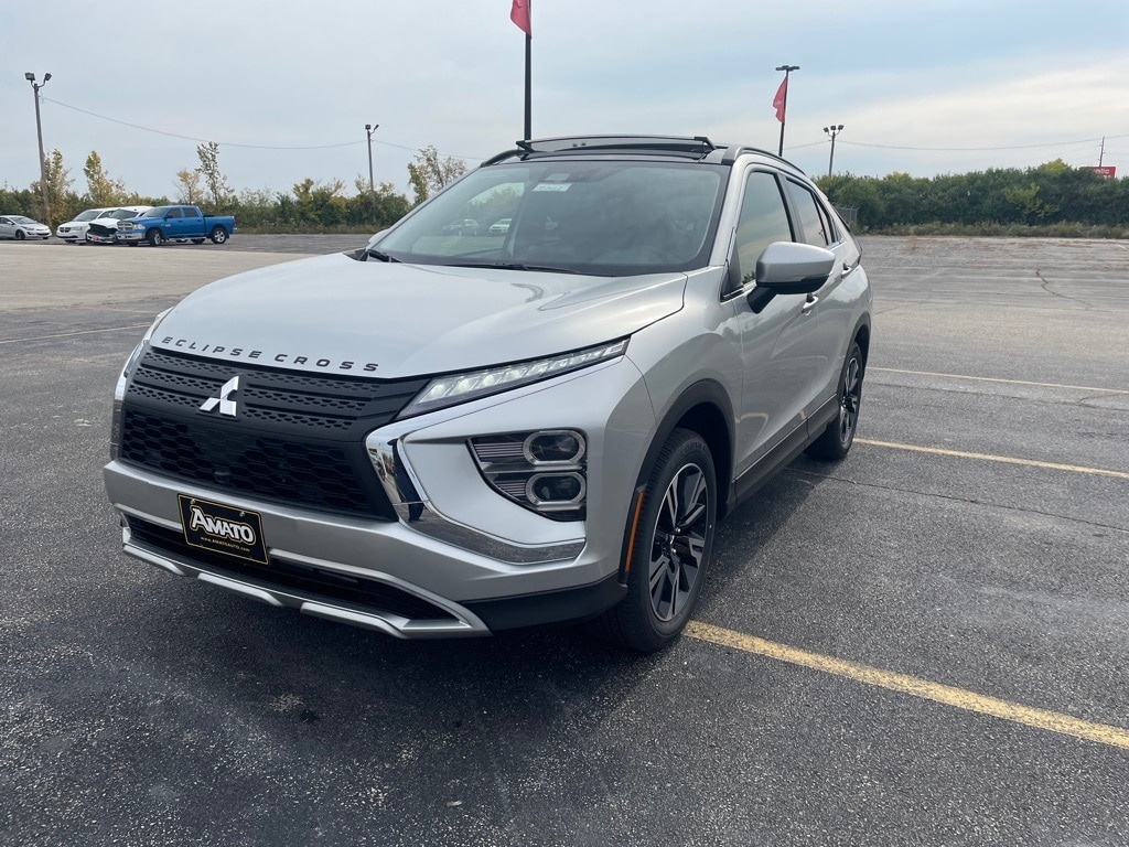 2026 Mitsubishi Eclipse Cross SE's photo