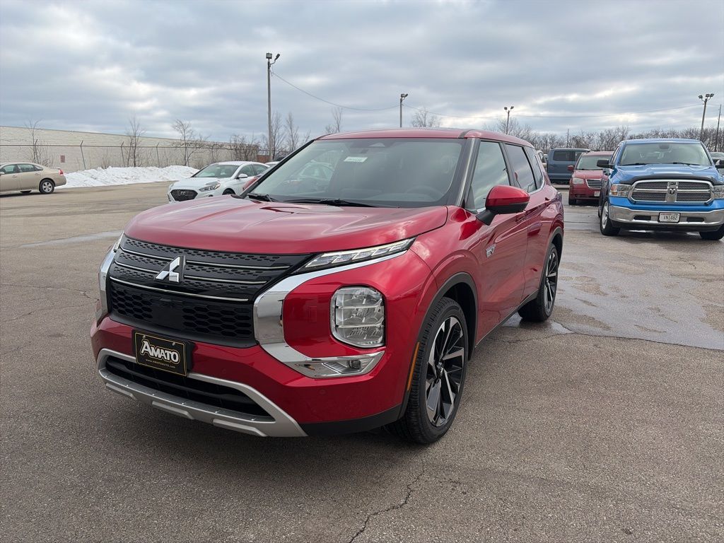 2025 Mitsubishi Outlander Plug-in Hybrid SE S-AWC's photo