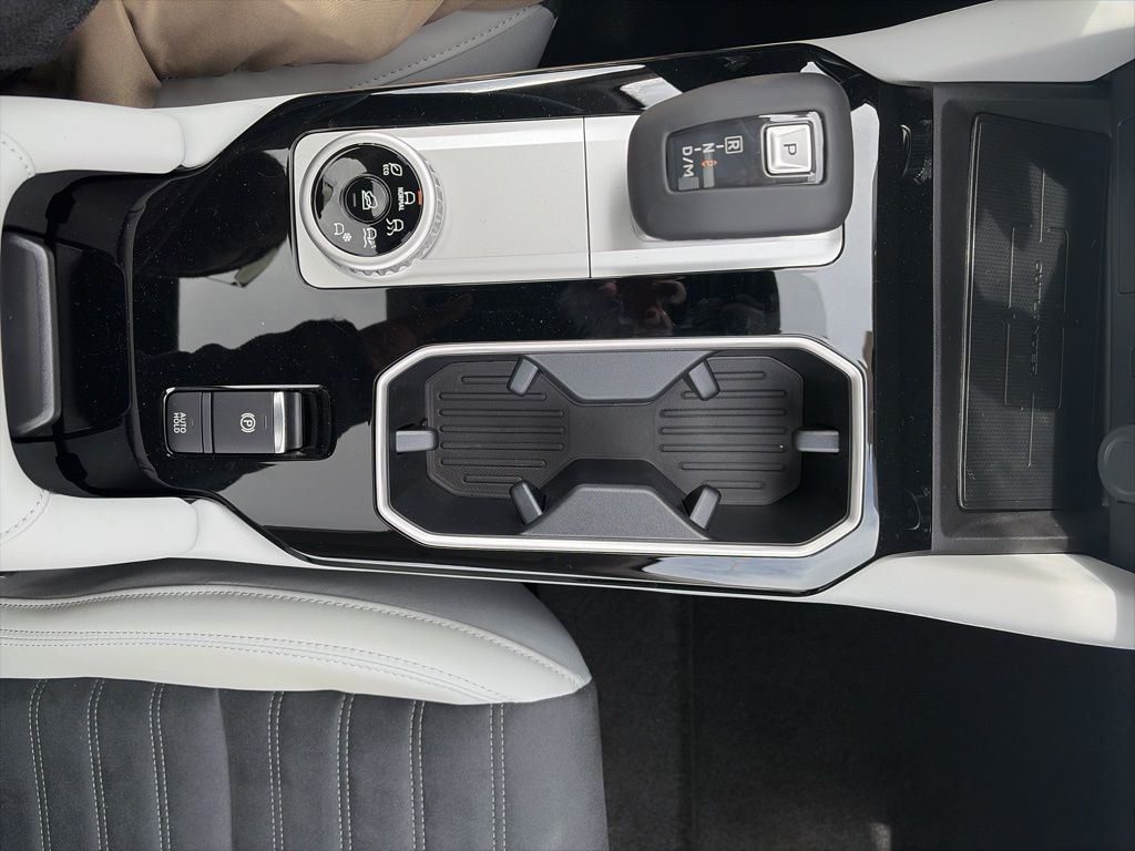 2026 Mitsubishi Outlander SE - Photo 24