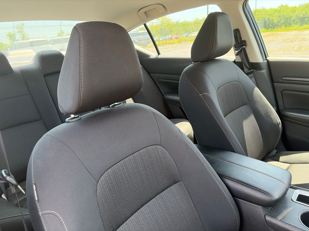 2025 Nissan Altima SV - Photo 12