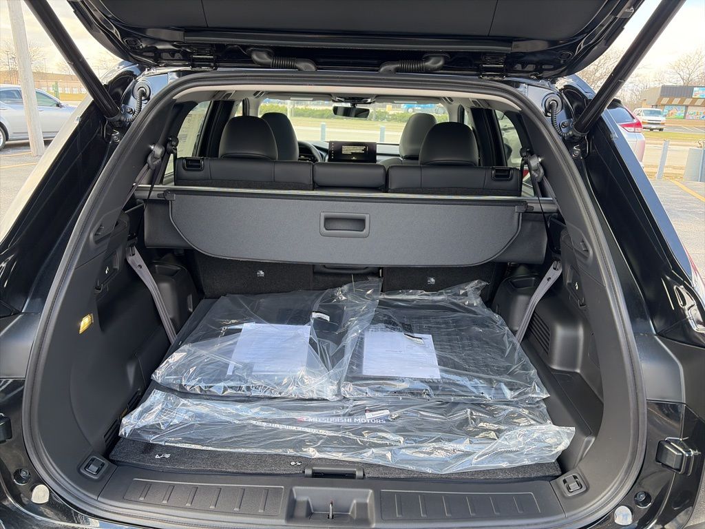 2026 Mitsubishi Outlander SE - Photo 18