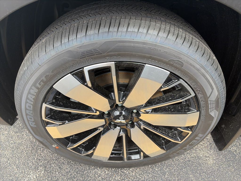 2026 Mitsubishi Outlander SE - Photo 32