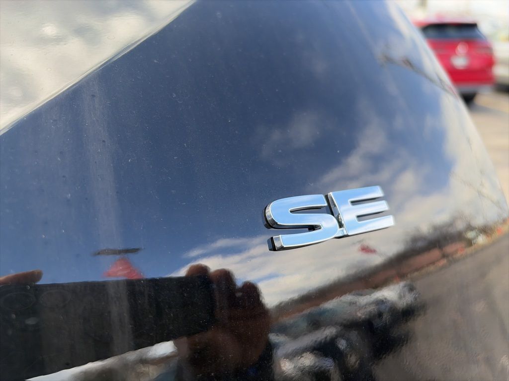 2026 Mitsubishi Outlander SE - Photo 7
