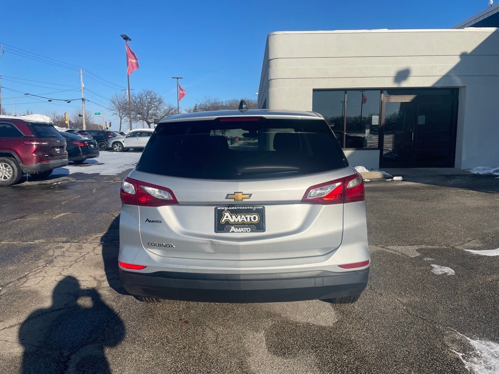 Used 2021 Chevrolet Equinox LS w/1LS SUV