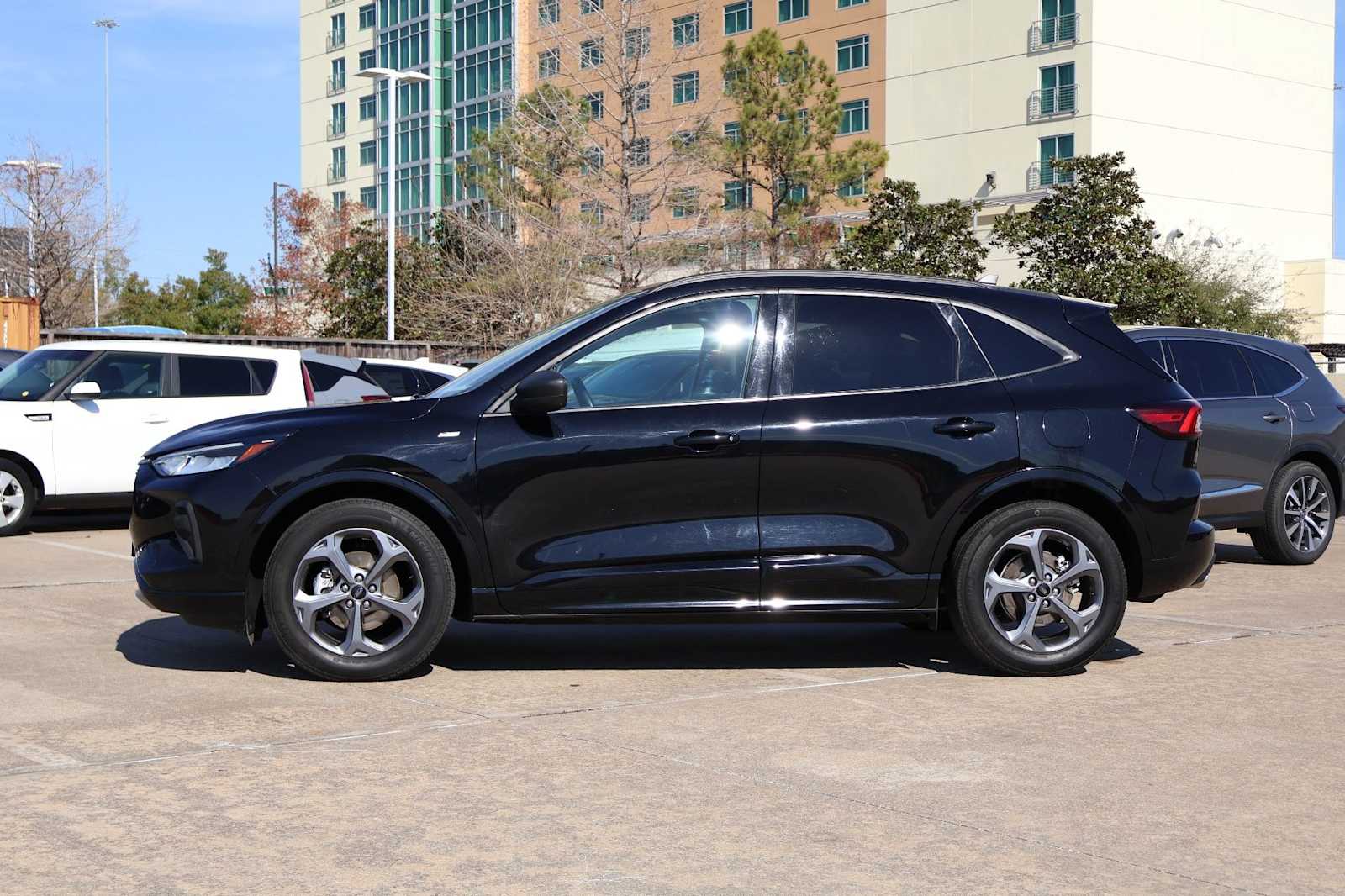 Thumbnail: 2024 Ford Escape - 3