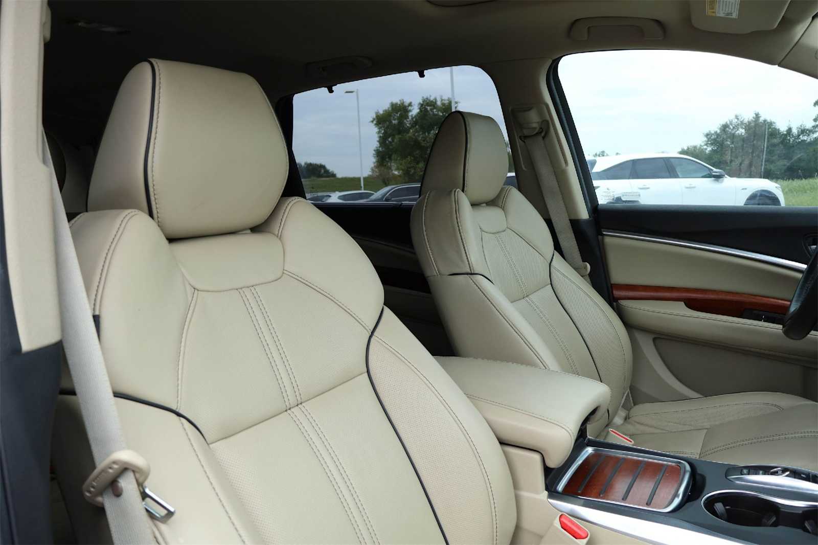 Thumbnail: 2017 Acura MDX - 14