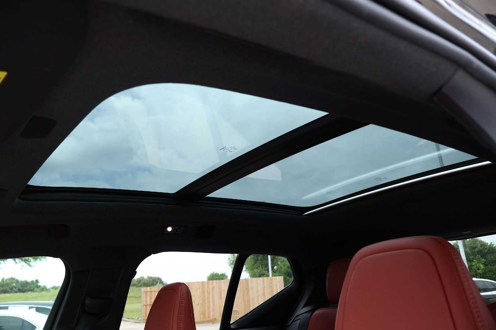 Thumbnail: 2019 Volvo XC40 - 29
