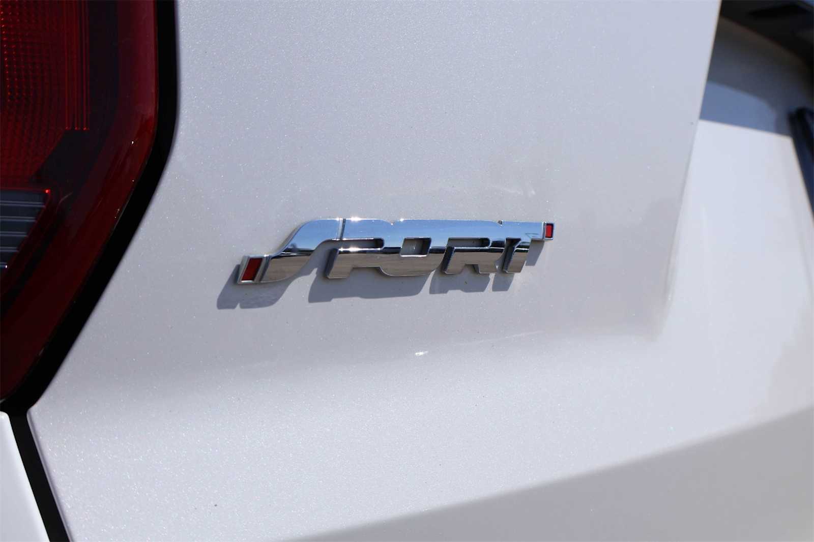 Thumbnail: 2017 Ford Explorer - 7