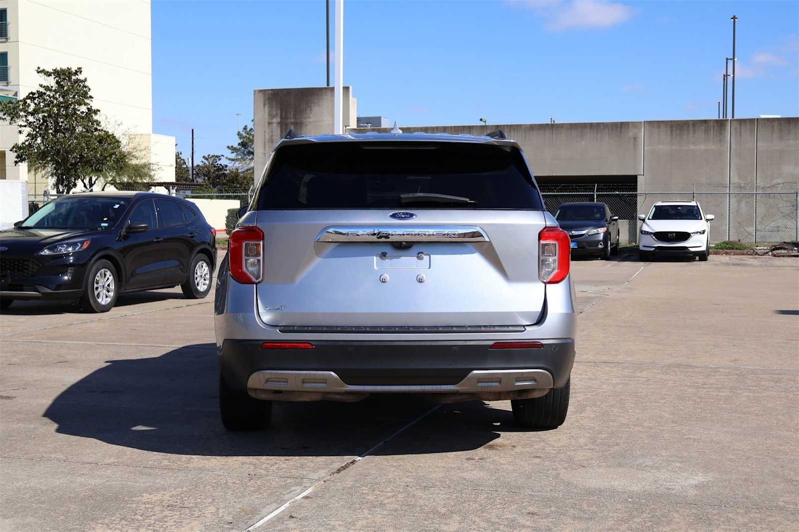 Thumbnail: 2020 Ford Explorer - 5