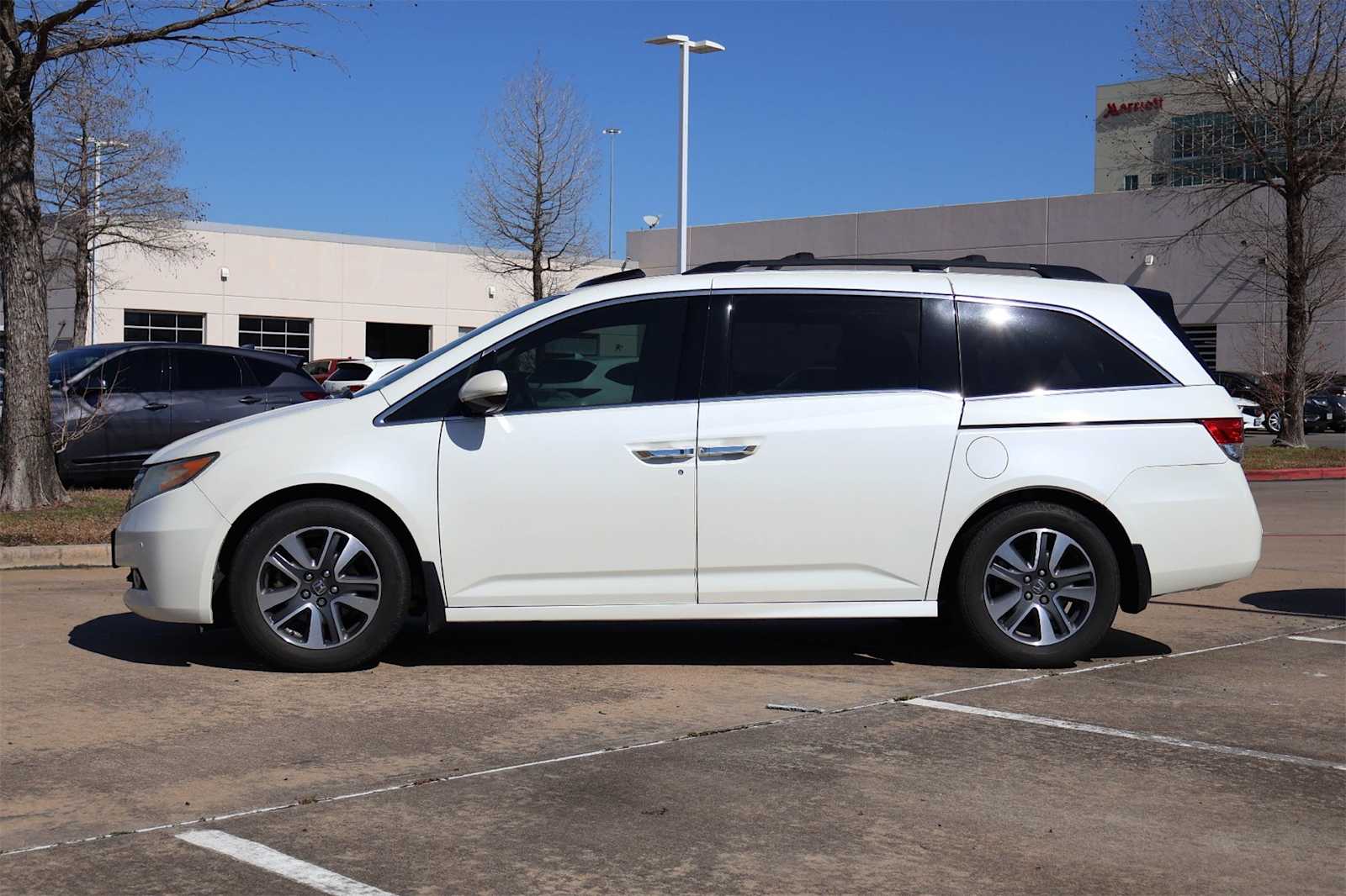 Thumbnail: 2016 Honda Odyssey - 3